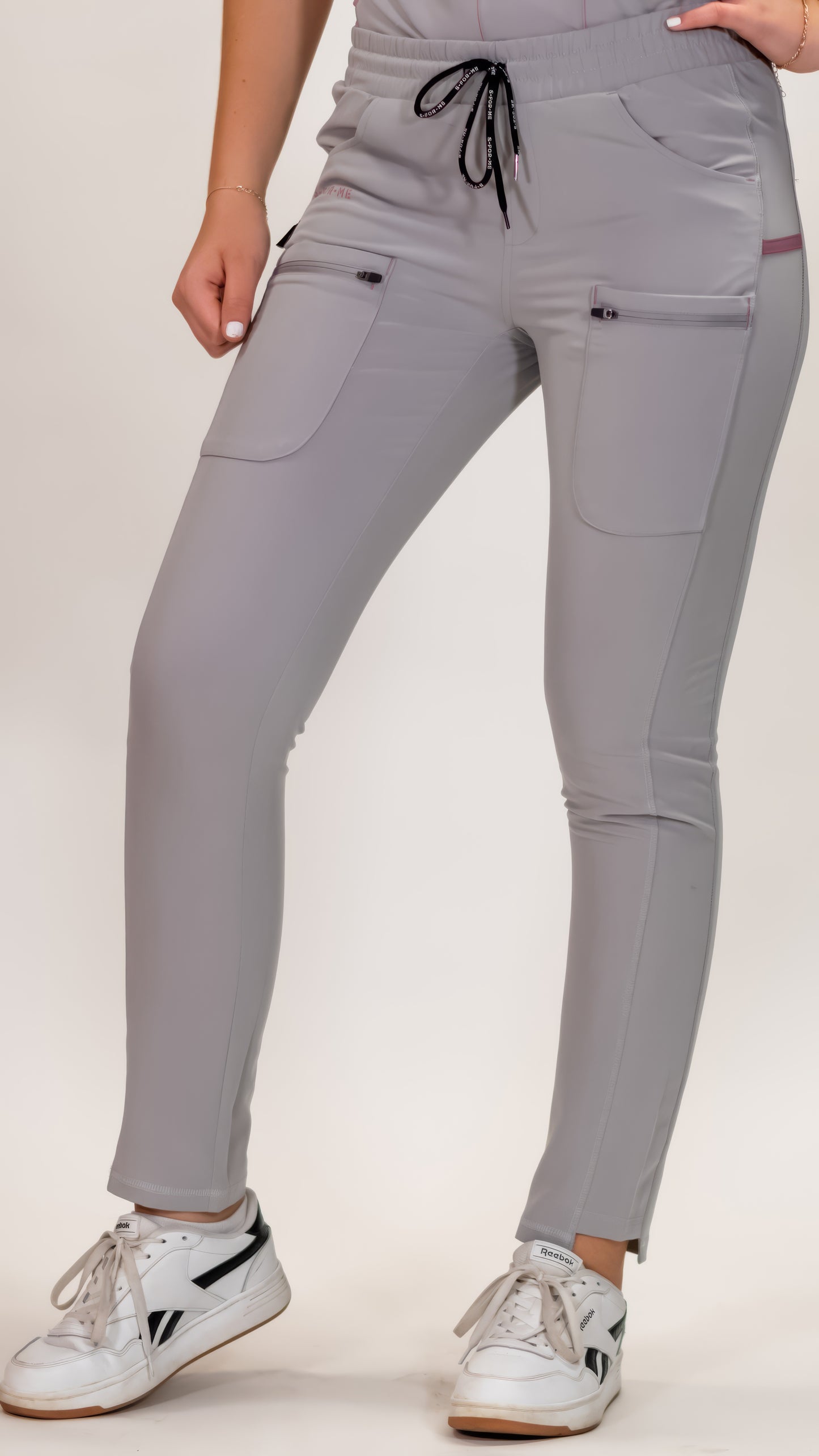 Pantalón Quirúrgico Gris Perla Mujer, Scrubs Antifluido Est. 300