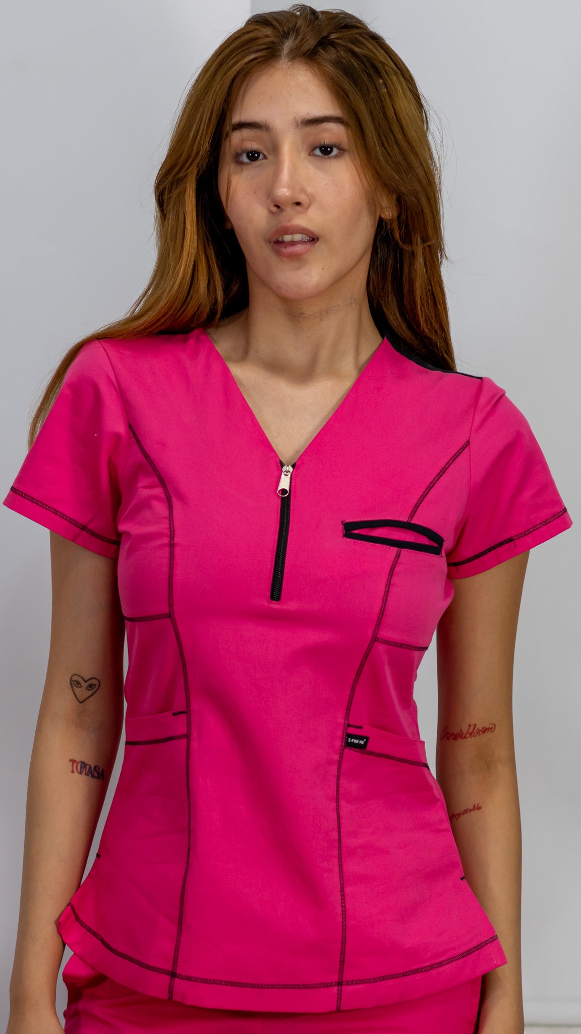 Filipina Quirúrgica Algodón 100%, Scrubs 510 Fiusha/Negro (Uniformes Médicos)